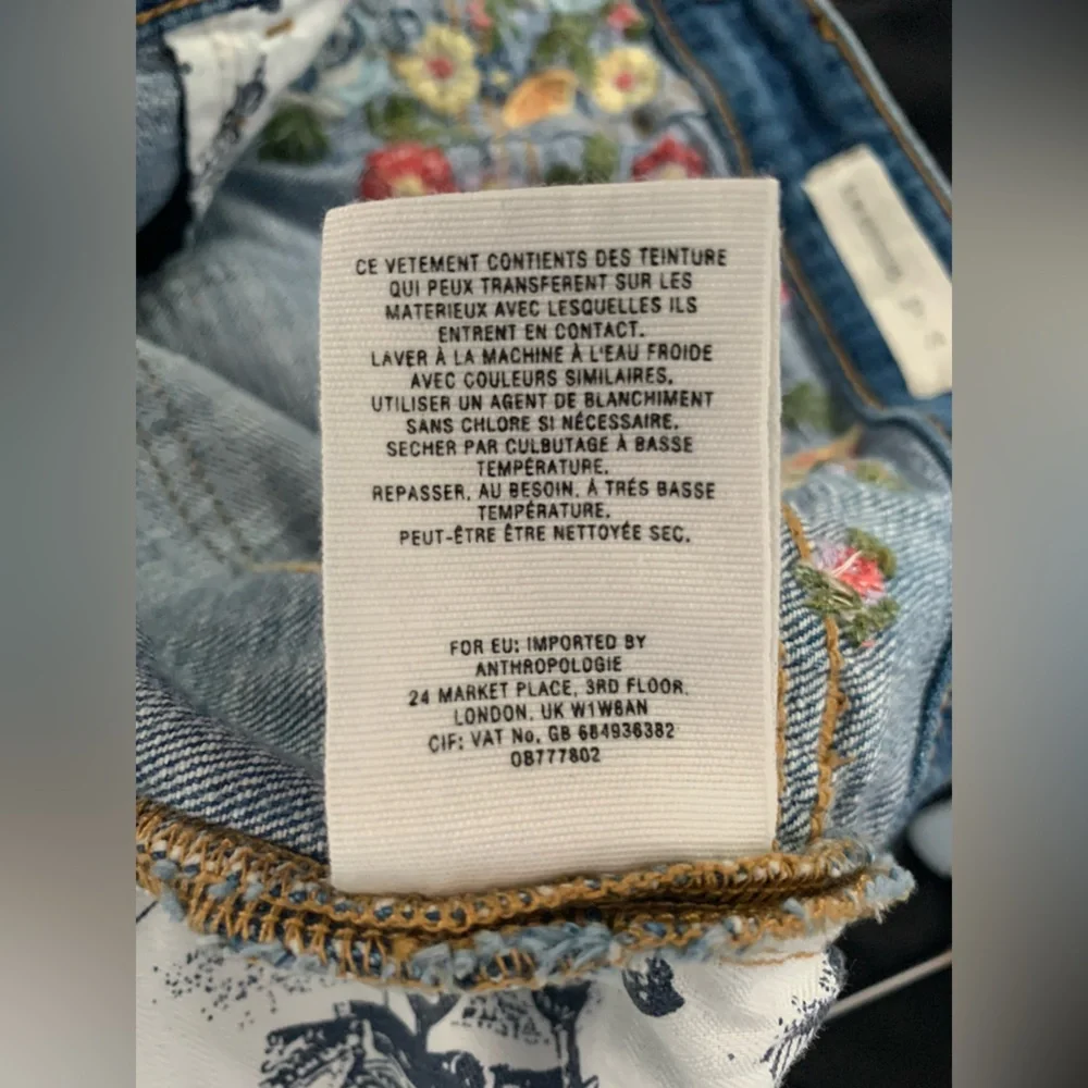 Pilcro and the Letterpress by Anthropologie Slim Boyfriend denim shorts, Size 25 - Picture 6 of 9